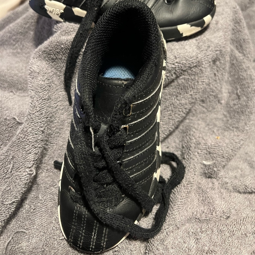 K Swiss size 11 child